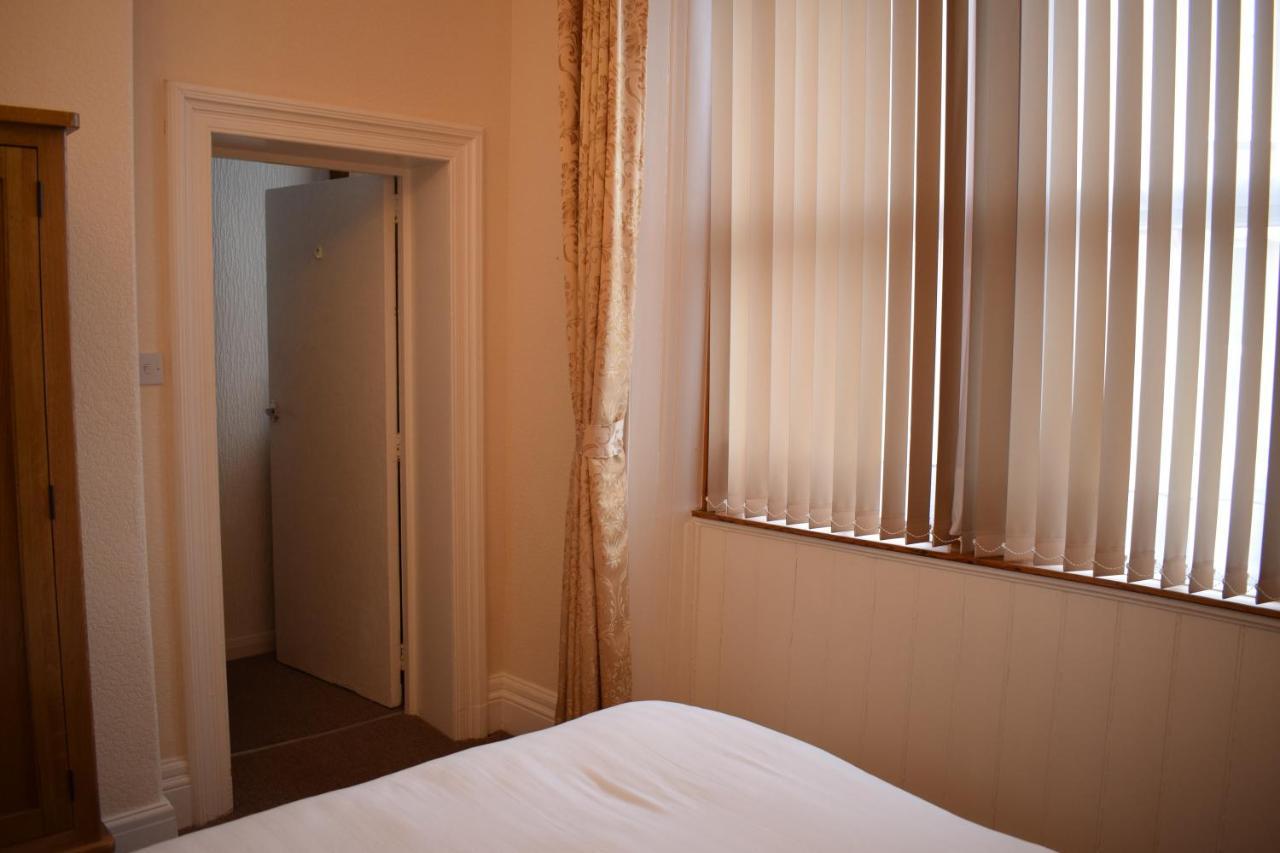 Cedar House, Formerly Shamrock House Llandudno Buitenkant foto